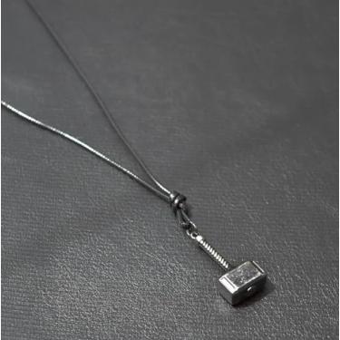 Imagem de Colar Couro Martelo do Thor (mjolnir) Grafite