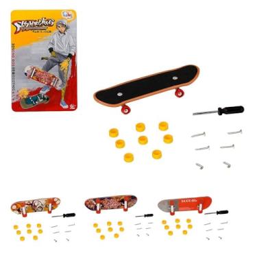 Imagem de X-Treme Skate de Dedo Radical com Acessórios, Plástico, 10cm x 2.5cm, Kit Completo para Manobras, para Crianças Acima de 6 Anos