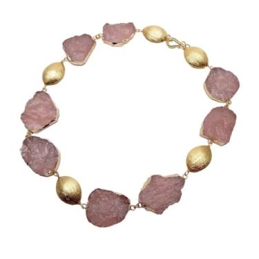 Imagem de DWBPGVUN Colar áspero de quartzo rosa de 29 x 32 mm, banhado a ouro, 19 x 26 mm, colares crus escovados