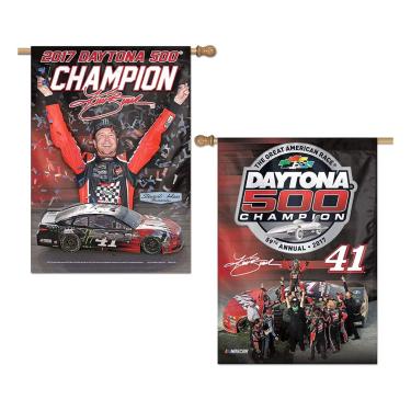Imagem de Kurt Busch #41 2017 Daytona 500 Champion NASCAR Bandeira vertical de 2 lados (28" x 40")