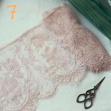 Imagem de Tecido 3 metros Preço Renda Chantilly francesa floral bordado acabamento de renda com cílios recortados vestido de renda DIY costura renda para costura (cor 7)