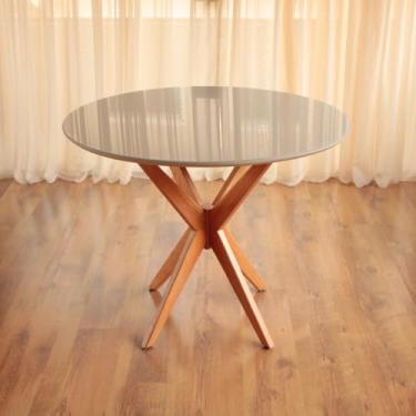 Imagem de Mesa de Jantar Redonda Laqueada Tampo com Vidro Temperado Base Estrela em Madeira Maciça Mel (120 CM)