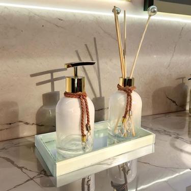 Imagem de Kit Lavabo Completo Luxo Branco Bandeja Banheiro Decoração Presente De