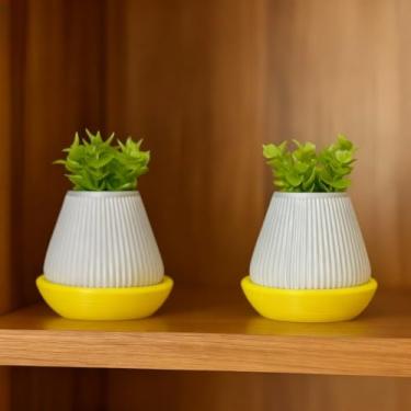 Imagem de Vasos Decorativos, Gravados Com As Palavras “OraçãO e ConfiançA”, Conjunto de Dois, Requintadamente Pequenos.(Amarelo/Branco)