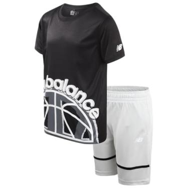 Imagem de New Balance Conjunto de shorts esportivos para meninos - camiseta de desempenho de 2 peças e shorts de basquete - conjunto esportivo para meninos (4-12), Preto, cinza, 10