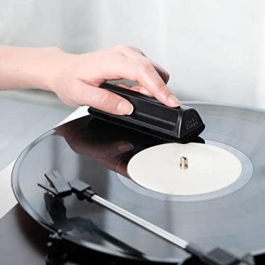 Imagem de CLICK CLEAN Escova de limpeza de disco de vinil, kits de limpador de discos de vinil antiestáticos, inclui escova de veludo ultra-macia e escova de microfibra pequena, bolsa de armazenamento de cordão