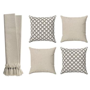 Imagem de Kit Manta Para Sofá Cama Bege 2,20m + 4 Capas De Almofada Geométricas 