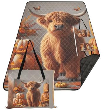 Imagem de TSENQUE Cobertor de praia à prova d'água de vaca Highland de Halloween à prova de areia bonito tapete de piquenique tapete dobrável para brincar ao ar livre para grama 203 cm x 152 cm