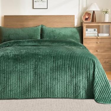 Imagem de Conjunto de colcha de veludo de luxo, tamanho king, 3 peças, macio, aconchegante, listrado, conjunto de edredom com 2 fronhas, colcha leve para todas as estações (verde floresta, 244 x 274 cm)