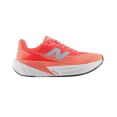 Imagem de Tênis New Balance Fuelcell Rebel V5 Feminino, 38, Coral neon