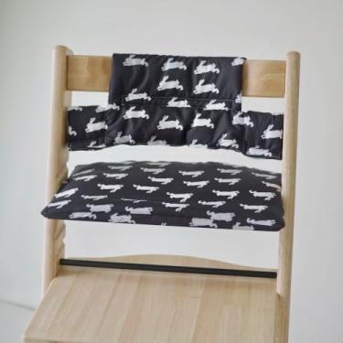 Imagem de Almofada para cadeira de jantar Baby Elephant Almofada portátil antiderrapante para sair Acessórios para cadeira de crescimento para comer para bebês, coelho preto, uma peça