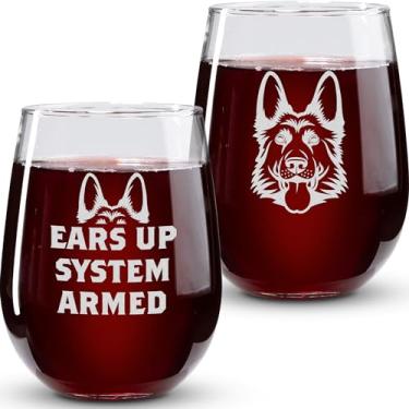 Imagem de On The Rox Drinks Presentes de pastor alemão para amantes de cães - Ears Up System Armed Stemless Conjunto de 2 taças de vinho engraçadas para cães para homens e mulheres