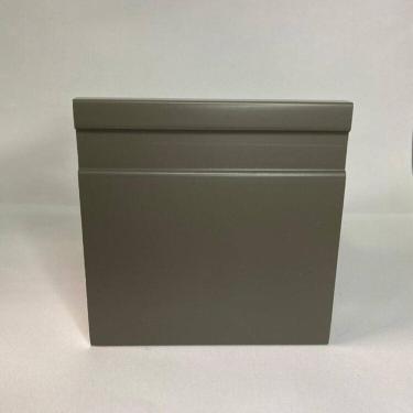 Imagem de Kit com 5 Barras Rodapé de Poliestireno 10cm X 15mm Frisado Color 12m Cinza Escuro