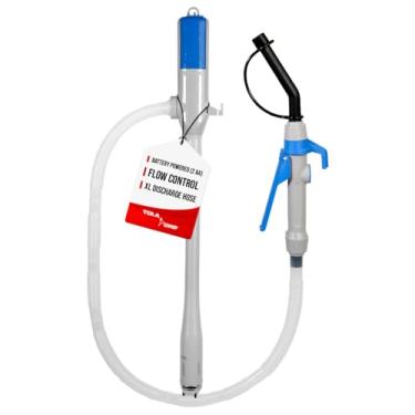 Imagem de TERA PUMP Bomba de transferência de combustível e água alimentada por bateria, 2,6 GPM com bocal de controle de fluxo, alça de aperto e mangueira de descarga extralonga, 2 pilhas AA (não incluídas)