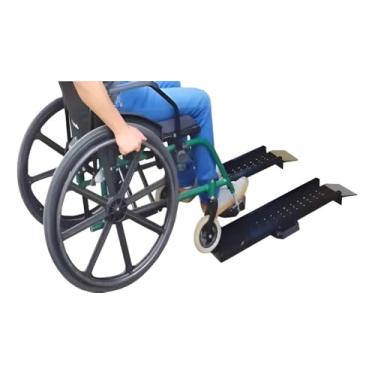 Imagem de Rampa de Acessibilidade em Aço Carbono para Cadeira de Rodas, Preta, 1 Metro de Comprimento, Antiderrapante, Uso Profissional