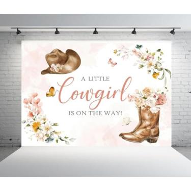 Imagem de Pano de fundo floral para chá de bebê Cowgirl 3 x 2,4 m Tecido de poliéster A Little Cowgirl is on The Way Pano de fundo revelador de gênero para decoração de festa adereços de cabine de fotos
