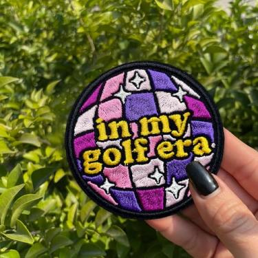 Imagem de Patch in My Golf Era Bola de Golfe Divertida de 7,6 cm, Esportiva Feminina, Humor do Clube de Golfe, Passar a Ferro/Costurar Bordado, Aplique de Tecido para Caminhoneiro, Chapéus, Mochila, Acessórios