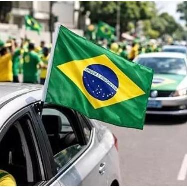 Imagem de Kit com 2 Bandeiras do Brasil 45x30cm com haste para Carro