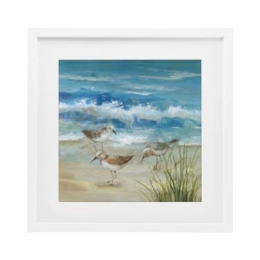 Imagem de Stupell Industries Beach Sandpiper Gathering Impressão emoldurada branca sob vidro design por Nan, 13 x 13