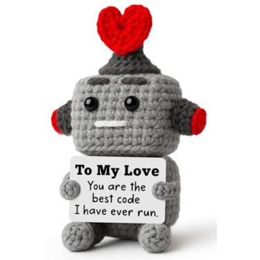 Imagem de YUEYUQIU Romantic Gifts for Girlfriend Boyfriend, To My Love Handmade Crochet Robot, Funny Valentines Day Wedding Anniversary Presents for Wife Husband, Geek Nerd Coding Gift for Women Men Programmers