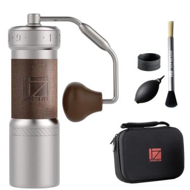 Imagem de 1Zpresso K-Ultra Moedor de café manual prata com estojo de transporte, rebarbas cônicas de aço inoxidável com consistência de montagem, alça dobrável, configuração ajustável externa numérica, moedor completo