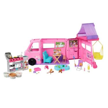 Imagem de Barbie Dream Camper Playset com barraca de teto, cadeira de balanço, lago de pesca, churrasqueira com recurso de mudança de cor e mais de 60 acessórios, incluindo massa