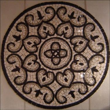 Imagem de Piso Em Mosaico Romano Itálico Com Detalhes Em Cinza Tamanho 120cm