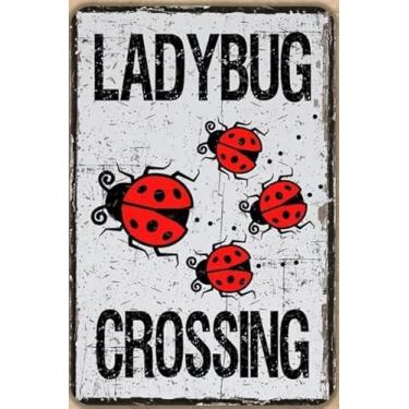 Imagem de Pzecaru Pôster De Metal Retrô Ladybug Crossing, Placas Lata Vintage, Decoração Parede, Presente Para Casa, Cozinha, Escritório, Clube, Bar, Academia, 8X12"