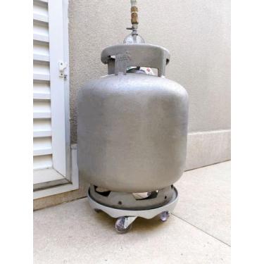 Imagem de Suporte para botijão de gás com 5 rodinhas em gel 30cm de alumínio fun