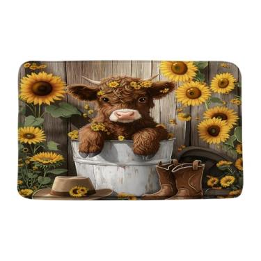 Imagem de JIRGIXA Tapete de banho rústico de vaca Highland com girassol vintage porta de celeiro caubói bonito animal de fazenda vaca ocidental 45 cm x 75 cm impressão microfibra espuma viscoelástica tapete