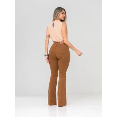 Imagem de Calça Flare Feminina jeans nas cores bege/caqui super confortável , qu