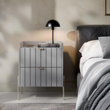 Imagem de mesa de cabeceira para quarto estilo industrial gavetas riscada MDF pe