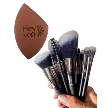 Imagem de Pincel de maquiagem profissional kit 11 peças Hey You, hipoalergenico, vegano, cruelty free, super macio + Esponja Maquiagem blend Profissional expansivel, sem latex, vegana. Com necessaire para Pincéis