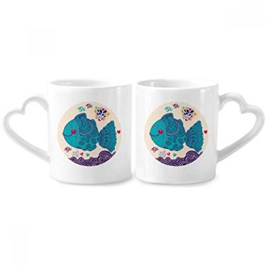 Imagem de Conjunto de canecas de porcelana para casal, desenho de linha, desenhos animados, peixes do mar, corais, coração