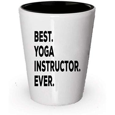Imagem de Yoga Instructor Shot Glass - Melhor instrutor de ioga de todos os tempos - Presentes de instrutor de ioga - Para instrutores de ioga - Uma ideia engraçada de presente atencioso - ou mordaça - (4)