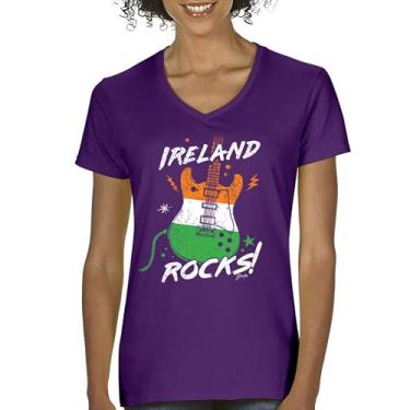 Imagem de Camiseta feminina Ireland Rocks Guitar Flag St Patrick's Day Gola V Shamrock Groove Vibe Pub Celtic Rock and Roll Clove, Roxa, P