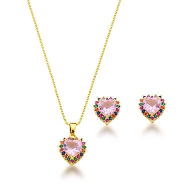Imagem de Conjunto Colar E Brincos Coração Rosa E Zirconias Coloridas Banhadas Ouro 18k - 45cm
