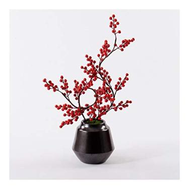 Imagem de LMJYU Flores artificiais internas vermelhas artificiais com vaso preto, arranjo de flores artificiais de frutas vermelhas, flor artificial