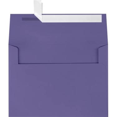 Imagem de LUXPaper Envelopes de convite A7 | Peel & Press | 13 cm x 19 cm | Roxo glicínias | Texto de 36 kg | 50 Qtd