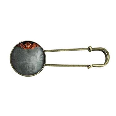 Imagem de Broche de metal retrô com estampa de ornamento de mogno cinza de cimento