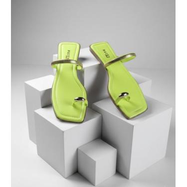 Imagem de Rasteirinha Sandália Feminina de Dedo com aplicação ABS dourado delica