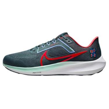 Imagem de Nike Pegasus 40 Road Tênis de corrida (FQ6852-081, Preto/Vela/Jade Ice/Citron), Selva profunda/cintura esmeralda/Polar/Vermelho, 39