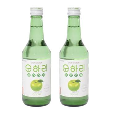 Imagem de Kit Soju Coreano Lotte Sabor Maça Verde, 2 Garrafas, 360ml, Chum Churum