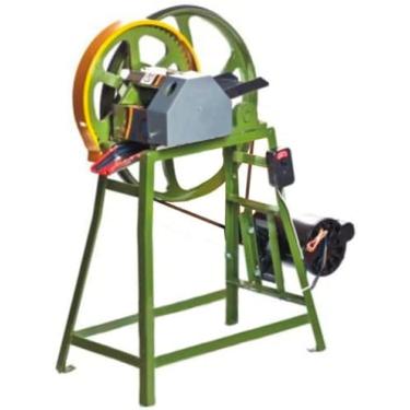 Imagem de Engenho de Cana Elétrico Botini B120AM Rolos de Ferro com Motor 1CV (127)