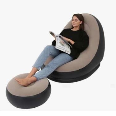 Imagem de Kit Sofá Inflável Poltrona Fitness + Puff Apoio Pés + Bomba Infladora - Cinza PVC Flockado Resistente | Confortável para Atividades ao Ar Livre, Treinos em Casa e Relaxamento Diário