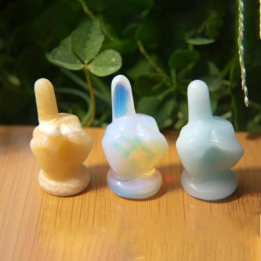 Imagem de TOWDREU Estatueta de cristais de dedo médio de 3,6 cm, mini dedo médio esculpido, entalhe à mão, decoração de casa curativa, dedo de cristal, presente de cristal, 3 peças amarelo, azul e branco, opala