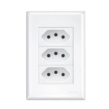 Imagem de Tomada Tripla 2P+T 10A Evidence Ref 3267 Fame