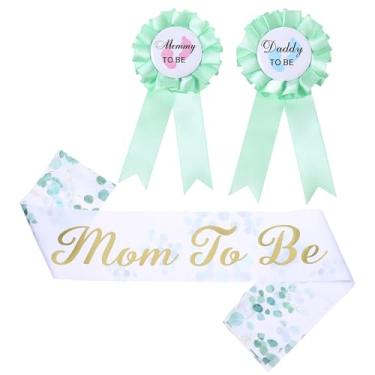 Imagem de 3 peças Greenery Mom to Be Sash Baby Shower Mom & Daddy to Be Badge Pin, letras douradas glitter folhas eucalipto faixa de cetim corpete para chá de bebê, decoração de festa revelação de gênero