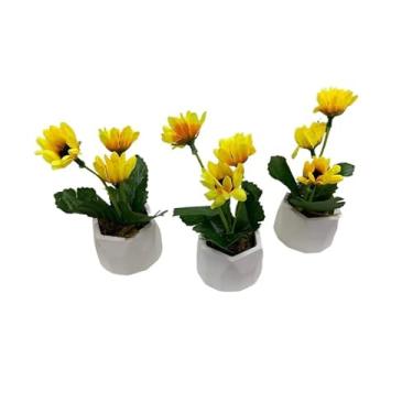 Imagem de Kit com 3 arranjo de florzinha amarelo no vaso de gesso mini (girassol)