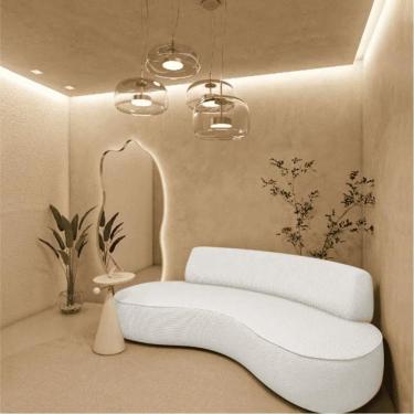 Imagem de Sofá Curvo 2 Lugares Orgânico Amsterdã 140cm Bouclé Branco- Mabe Magazine